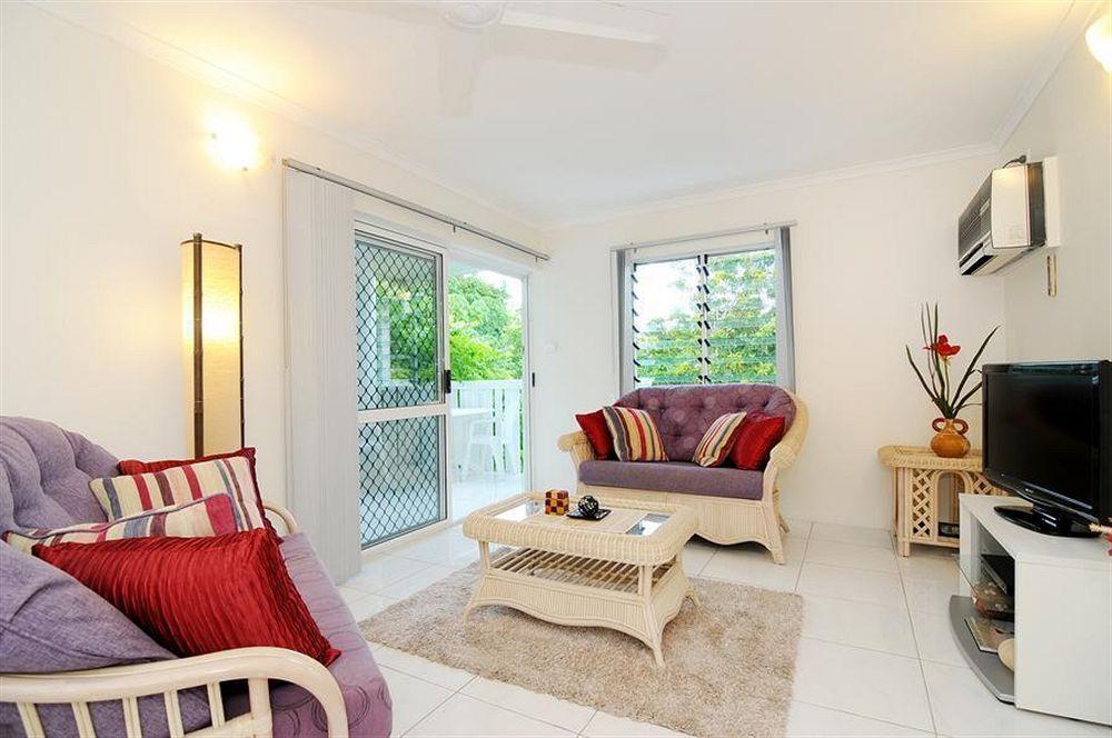 Outrigger Apartments Port Douglas Buitenkant foto