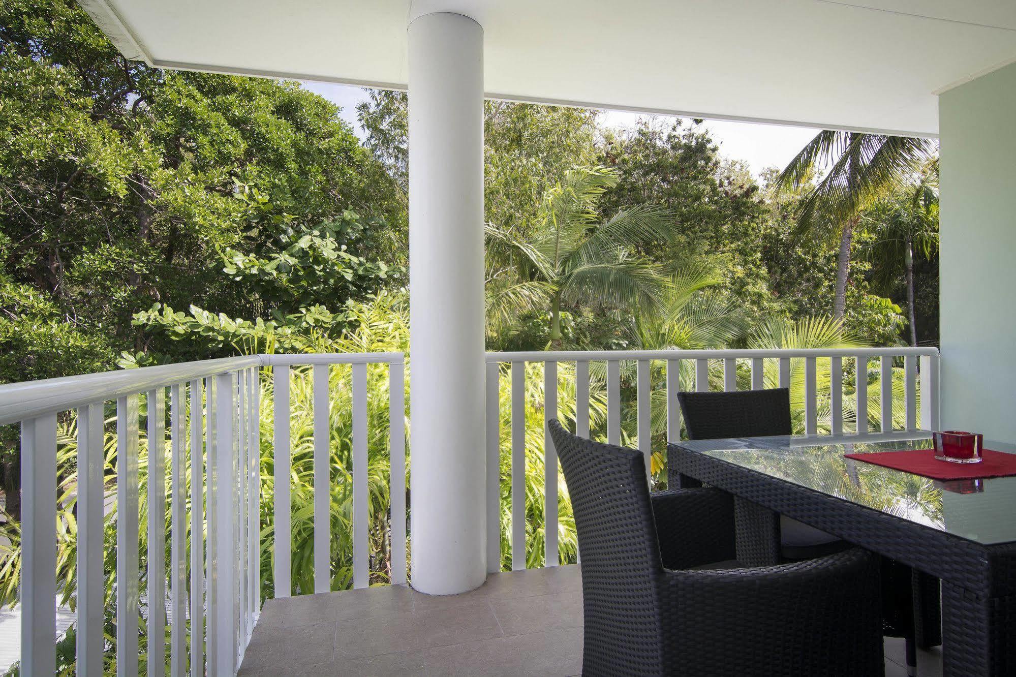 Outrigger Apartments Port Douglas Buitenkant foto