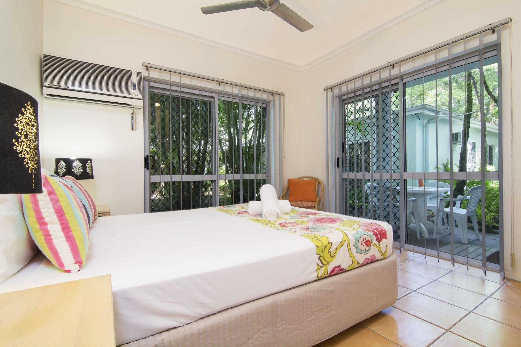 Outrigger Apartments Port Douglas Buitenkant foto