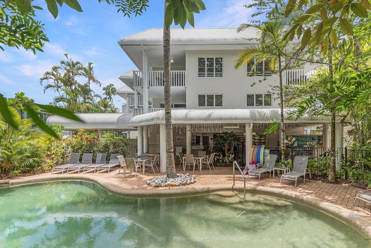 Outrigger Apartments Port Douglas Buitenkant foto