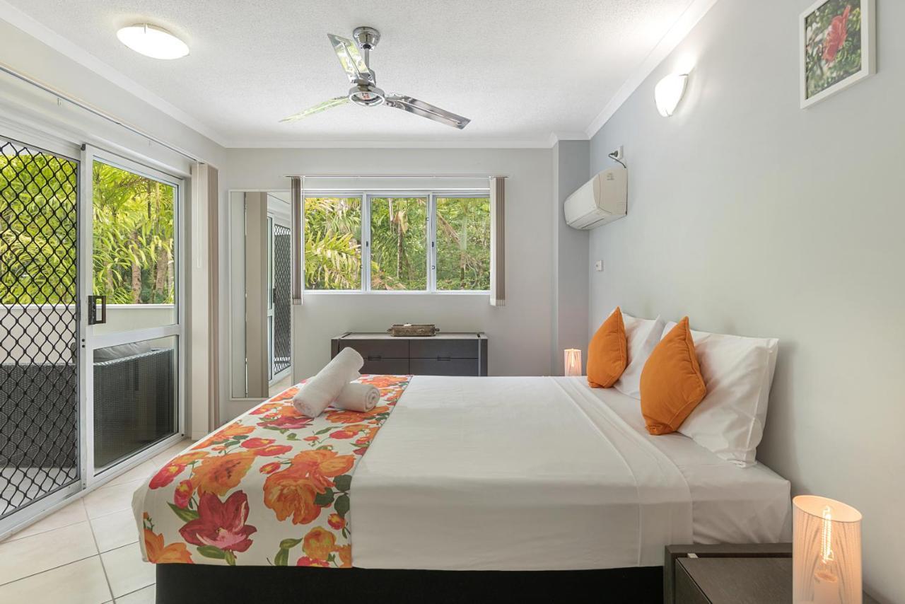 Outrigger Apartments Port Douglas Buitenkant foto