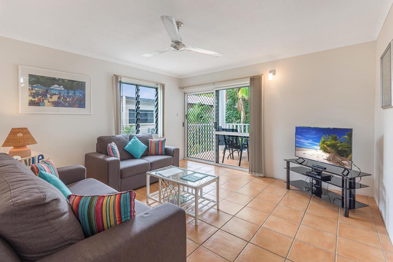 Outrigger Apartments Port Douglas Buitenkant foto